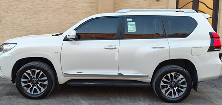 Riyadh, Vehicles, Cars & Trucks , SAR 156,  Toyota Land Cruiser,  2023,  Automatic,  50478 KM,   Prado   V6 TXL Excellent Condition