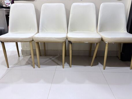 Al Mounsiyah, Furniture, SAR 120,  4 Dining Chairs, Munsiah
