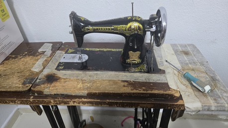 Riyadh, Household Items, SAR 200,  Stitching Machine With Stand