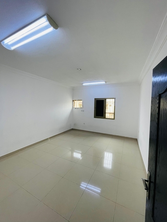 Jubail, Apartments/Houses, 3 BR,  3BHK UNFURNISHED APARTMENT AVAILABLE EXECUTIVE BACHELORS