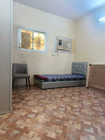 Al Saadah, Rooms Available, SAR 1000/month, Furnished, Available In Family Flat Separate Room