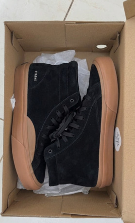 Al Khobar Al Shamalia, Clothing & Accessories, SAR 60,  Straye Logan Black Gum Skate Shoe ( Size :9)