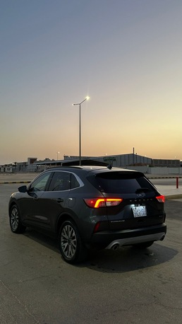 Riyadh, Vehicles, Cars & Trucks , SAR 67000,  Ford Escape Titanium,  2020,  Automatic,  26000 KM,