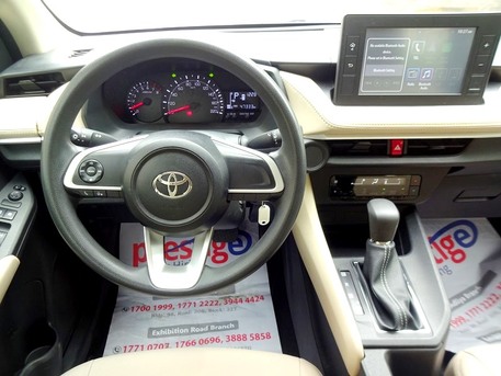 Umm Al Hassam, Vehicles, Cars & Trucks , BHD 111,  Toyota Yaris,  2024,  Automatic,  48000 KM,  1.5Ltrs, Under Warranty, Agency Maintained - First Owner, URGENT SALE