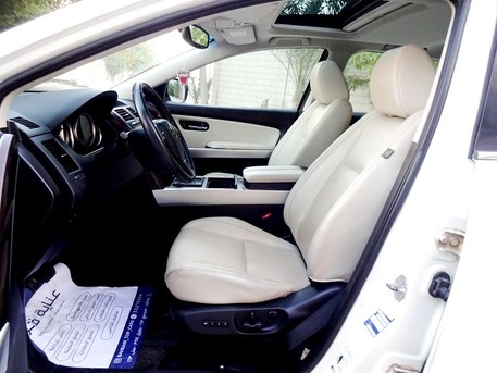 Umm Al Hassam, Vehicles, Cars & Trucks , BHD 11,  Mazda CX-09,  2015,  Automatic,  124000 KM,  Full Option With Sunroof & Leather Seats - Expat Leaving URGENT SALE