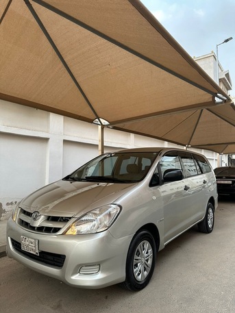 Jeddah, Vehicles, Cars & Trucks , SAR 23000,  Toyota Innova,  2009,  Automatic,  300 KM,  For Sale