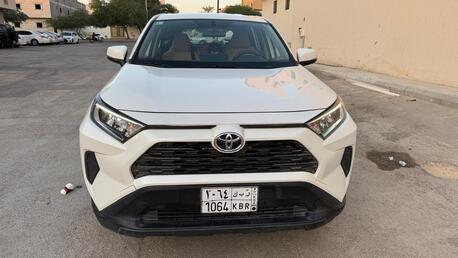 Riyadh, Vehicles, Cars & Trucks , SAR 82500,  TOYOTA RAV4 X4,  2022,  Automatic,  90000 KM,  4X4 2.0 LITER