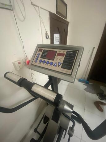 Jeddah, Household Items, SAR 175,  Exercise Machine / Air Walker / GB 9000DX/ Body Charger/ Health Care