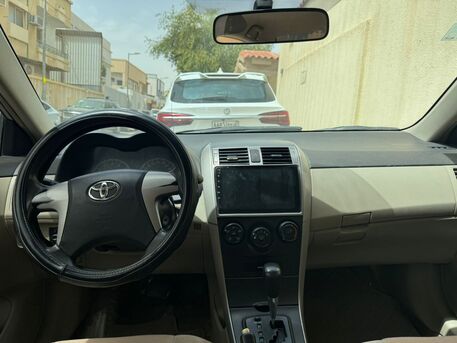 Riyadh, Vehicles, Cars & Trucks , SAR 30000,  ZRE1411,  2012,  Automatic,  303024 KM,  Toyota_Corolla_XLI_1.6L _ Silver_color_for Sale.