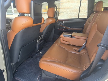 Riyadh, Vehicles, Cars & Trucks , SAR 145,  2014,  2010,  &ndash;تحديد&ndash;,  233 KM,  Lexus Lx570 For Sale