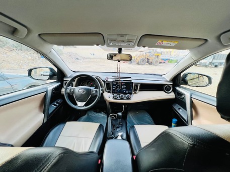 Hittin, Vehicles, Cars & Trucks , SAR 48000,  Toyota RAV4,  2015,  Automatic,  169956 KM,  - - 169,956 KM - SAR:48,000, Riyadh - Hittin (Exit-02) / Ummul Hammam.