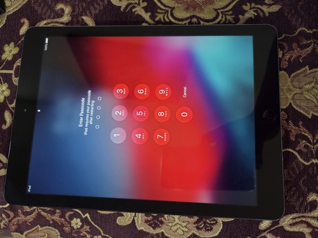 Isa Town, Computers, BHD 60,  Ipad