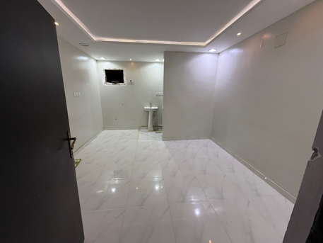 Riyadh, Rooms Available, SAR 1100/month,  1 Big Room With Attach Bathroom