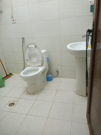 Hara, Housing Exchanges, SAR 1650/month,  1 BR,  .. Sq. Meter,  Full Furnished Family Flat 1. Bhk First Floor ..available  Near  Rajhi Signal (hara)