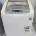 SAR 550,  Washing Machine LG 8kgs Mint Condition