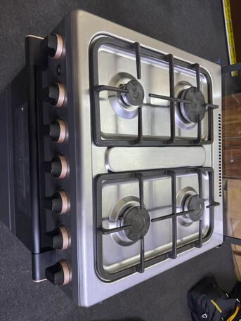 Riyadh, Household Items, SAR 450,  TOSHIBA 4 Burner Gas Cooker With Oven &ndash; 450 SAR