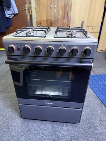 Riyadh, Household Items, SAR 450,  TOSHIBA 4 Burner Gas Cooker With Oven &ndash; 450 SAR