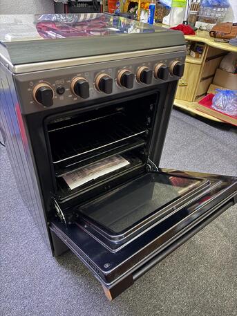 Riyadh, Household Items, SAR 450,  TOSHIBA 4 Burner Gas Cooker With Oven &ndash; 450 SAR
