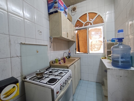 Sanabis, Apartments/Houses, BHD 140/year,  1 BR,  Sanabis:- Furnished Studio Flat On Rent With Ewa..