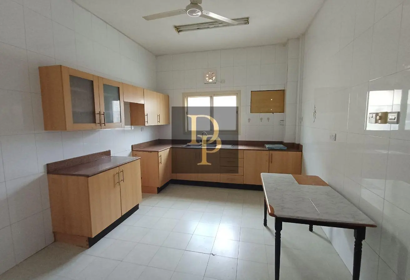 Hoora, Apartments, Flats, Houses & Villas, BHD 300/month,  3 BR,  120 Sq. Meter,  SPACIOUS 3BR APARTMENT | BALCONY | STORE | PARKING &ndash; EXHIBITION ROAD
