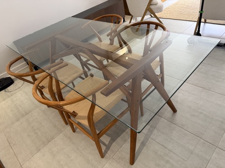 Riyadh, Furniture, SAR 1200,  Dining Table With 4 Chairs (Westelm)