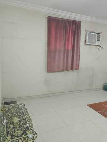 Manfouha, Rooms Available, SAR 800/month,  Single Room For Executive Bachelor  In Family Building With Sharing Kitchen And Washroom.
