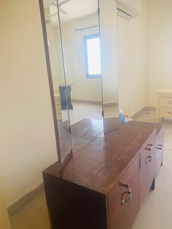 Salmaniya, Household Items, BD 1,  Below BD 5 All Items Urgent Sale!!!!!! House Hold Items Are Sale Cheapest Price!!!.