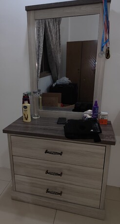 Juffair, Furniture, BHD 30,  3-Drawer Dressing Table With Mirror