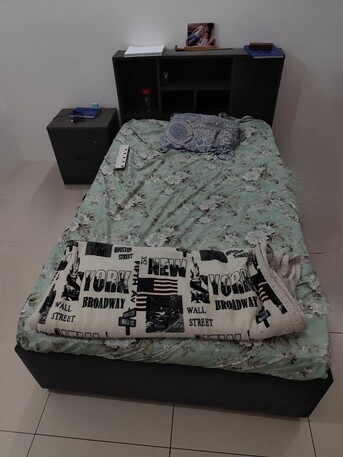 Juffair, Furniture, BHD 120,  3 Beds With Side Drawers