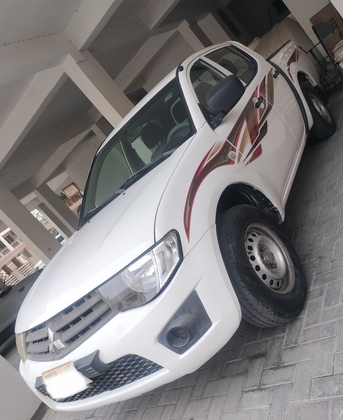 Salmaniya, Vehicles, Cars & Trucks , Mitsubishi L 200,  2014,  Manual,  265000 KM,   Mitsubishi Double Cabin Pic Up