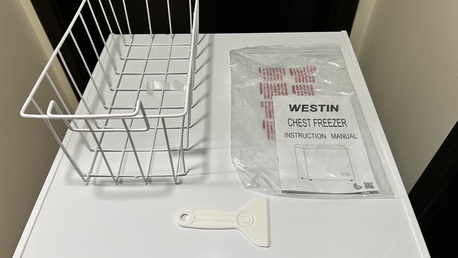 Muharraq, Electronics, BHD 55,  Westin Chest Freezer 98 L In Great Condition