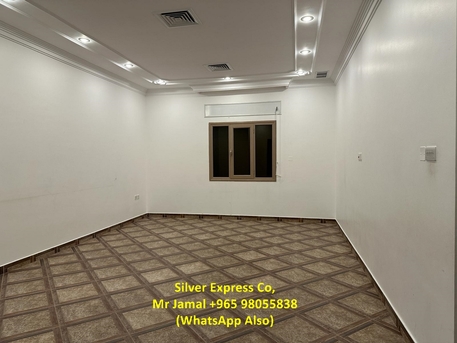 Mangaf, Apartments/Houses, KWD 650/month,  4 BR,  200 Sq. Meter,  4 Master Bedroom Floor For Rent In Mangaf.