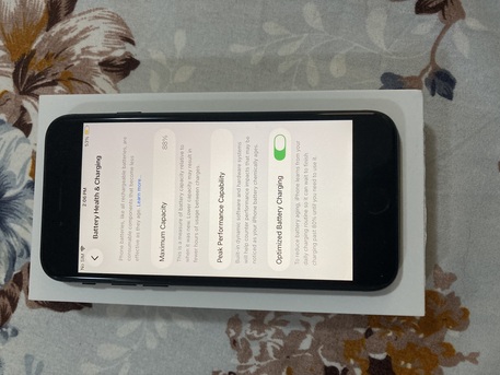 Al Malaz, Mobile Phones, SAR 1000,  IPhone SE 2022 (3rd Gen) 5G Black 64GB