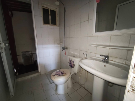 Zinj, Apartments/Houses, BHD 80,  Segaya:- Close To Kerala Samajam.   Groundfloor Studio Flat On Rent.   Bd 80/-Without EVA