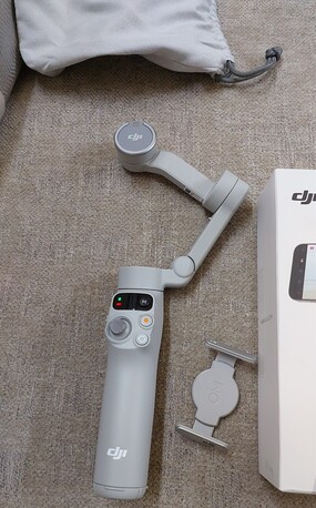 Riyadh, Mobile Phones, SAR 250,  DJI Osmo Mobile 7 Gimbal - Never Used