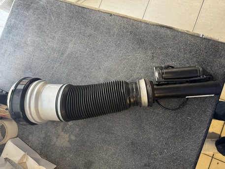 Dammam, Auto Parts, SAR 2400,  Mercedes W220 Front Air Shockabsorber New