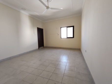 Manama, Apartments/Houses, BHD 160/year,  3 BR,  Jidali:- 3Bhk Unfurnished Commercial/Residential Flat On Rent..