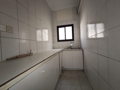 Manama, Apartments/Houses, BHD 160/year,  3 BR,  Jidali:- 3Bhk Unfurnished Commercial/Residential Flat On Rent..
