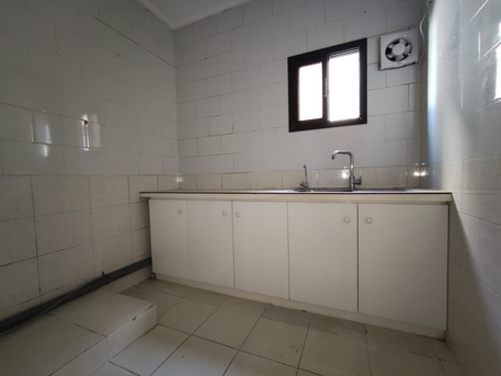 Manama, Apartments/Houses, BHD 160/year,  3 BR,  Jidali:- 3Bhk Unfurnished Commercial/Residential Flat On Rent..