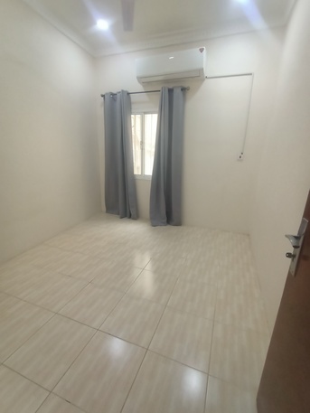 Hoora, Apartments/Houses, BHD 160/month,  1 BR,  Semi Furnished 1 BHK Family Flat For Rent In Hoora With Electricity 35529070
