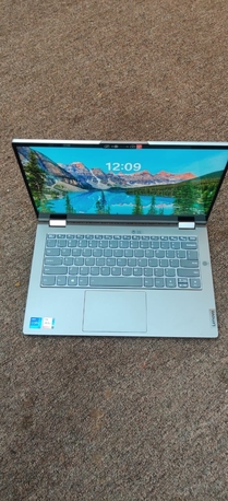 Jeddah, Computers, SAR 3000,  Laptop Lenovo Yoga I7 Touch