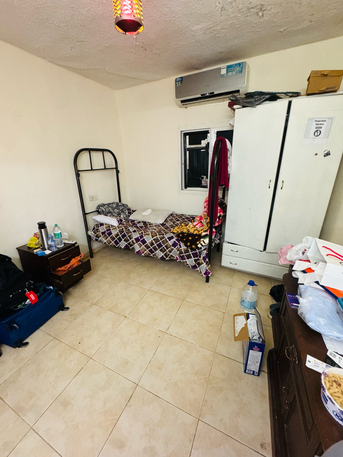 Al Malaz, Rooms Available, SAR 1250/month,  Rooms Available In A Fully Furnished 3 BHK Apartment, Suitable For An Executive Bachelor.