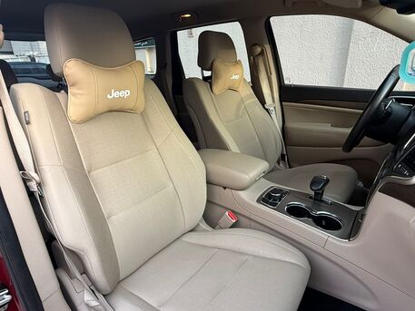 Riyadh, Vehicles, Cars & Trucks , SAR 45000,  Jeep Grand Cherokee,  2014,  Automatic,  165000 KM,    Laredo Genuine Condition