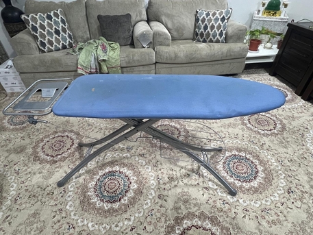 Dammam, Furniture, SAR 110,  Iron Stand In Perfect Condition.  Price Nighoshiable.