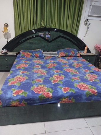 Riyadh, Furniture, SAR 700,  Complete Bedroom Set For Sale &ndash; Bed, Almirah & Dressing Table