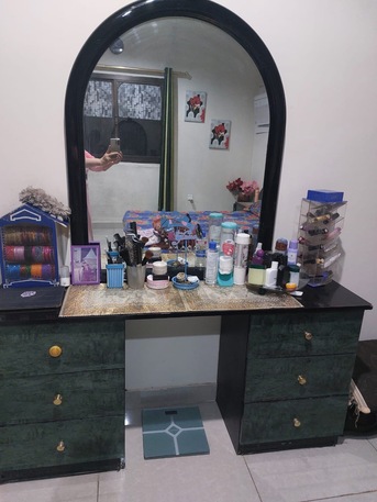 Riyadh, Furniture, SAR 700,  Complete Bedroom Set For Sale &ndash; Bed, Almirah & Dressing Table