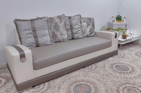 Dammam, Furniture, SAR 1000,  Brand New Sofa In Good Condition.  With Free IKEA Frame.