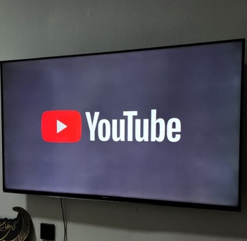 Jeddah, Appliances, SAR 800,  Samsung 55 Inch Smart 4K TV - UA55J6200ARXUM