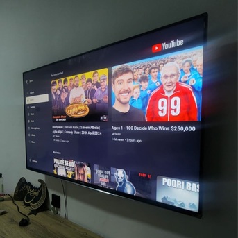 Jeddah, Appliances, SAR 800,  Samsung 55 Inch Smart 4K TV - UA55J6200ARXUM