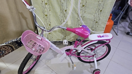 Dammam, Bicycles, SAR 200,  One Girl Cycle One Scooty, Almost New